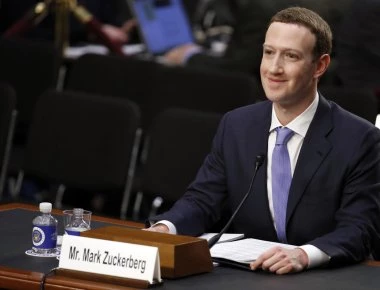 «Mr. Facebook»: «Η Cambridge Analytica υπέκλεψε και τα δικά μου προσωπικά δεδομένα» (βίντεο)